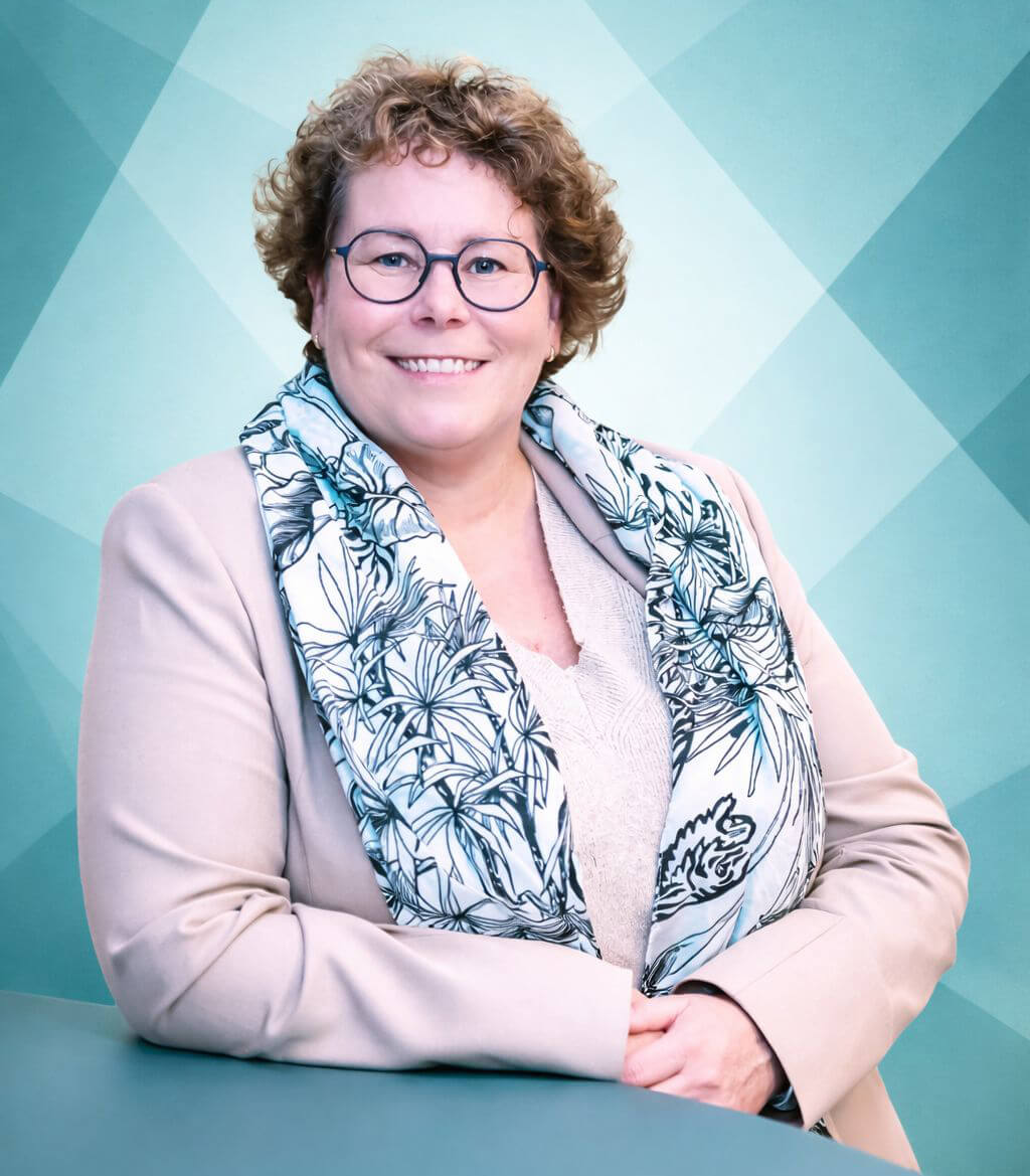 Portret Thérésa Oost - adviseur met focus op klantcontact in de zorg